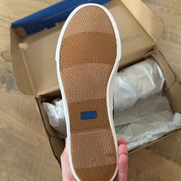 Keds Women's Surfer Tie-Dye Organic Cotton Shoe - Size 7 - Picture 5 of 8